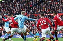 开云体育入口-包含曼联客战遭逆转：球队心态受到考验的词条