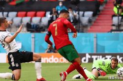 开云体育官网入口-匈牙利队突围晋级，赢得掌声