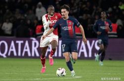 开云体育网页版-包含巴黎圣日耳曼主场大胜安格斯，主场魔咒破除的词条